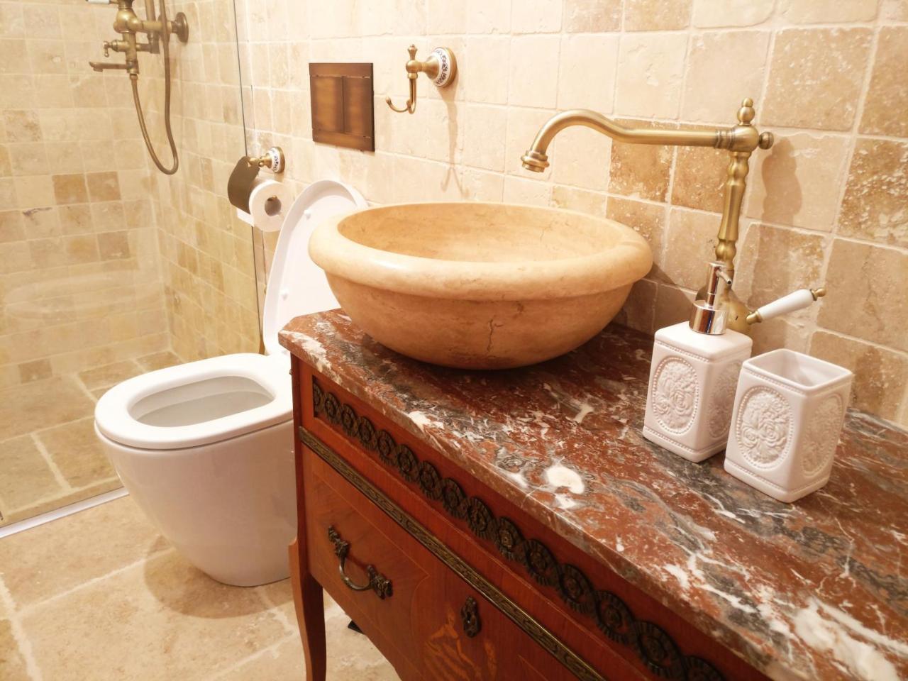 Zur Krone Sibiu Ngoại thất bức ảnh